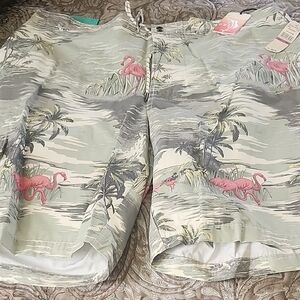 Tommy Bahama Green Flamingo Print Men Swim Shorts
